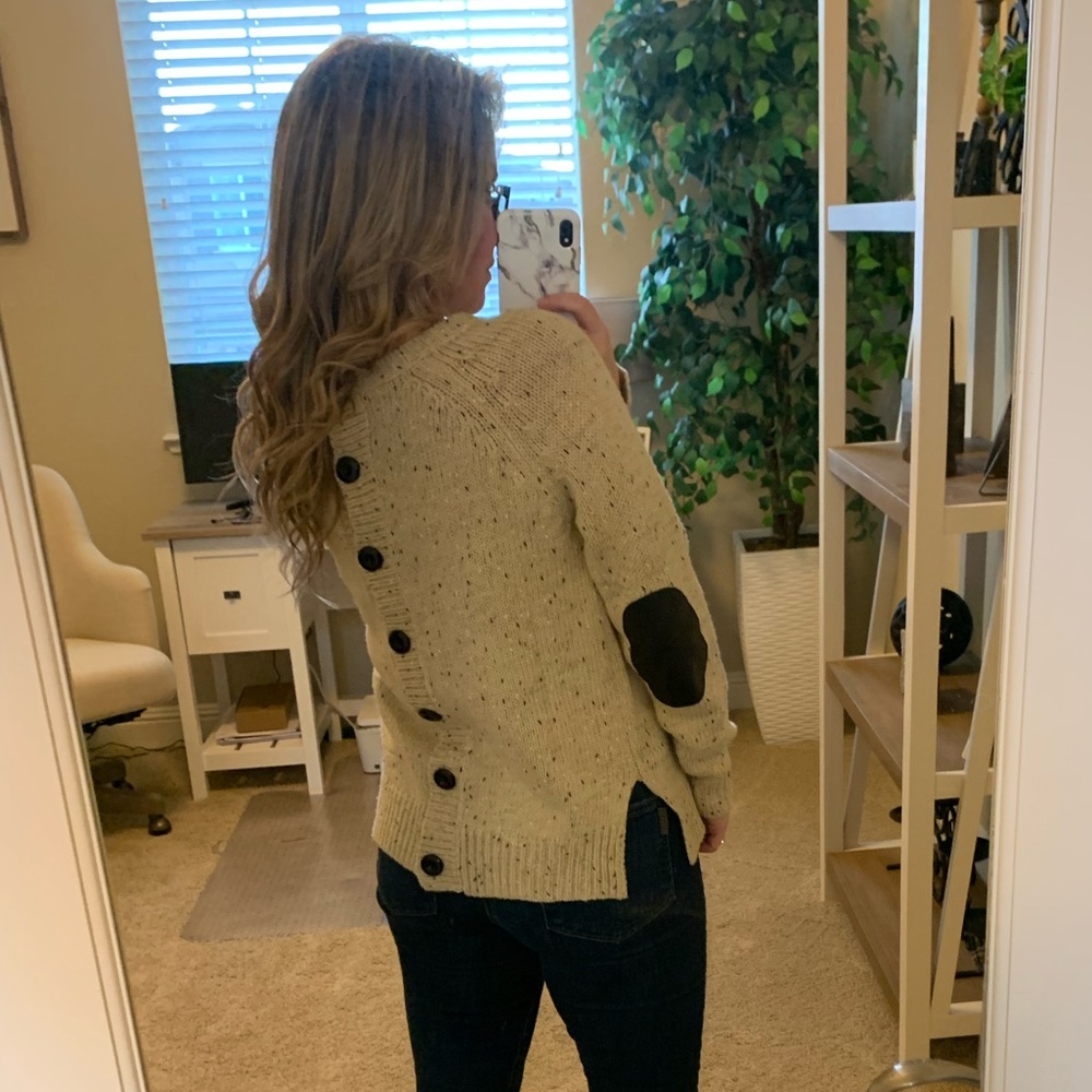 Market & Spruce Back Botton Down Sweater